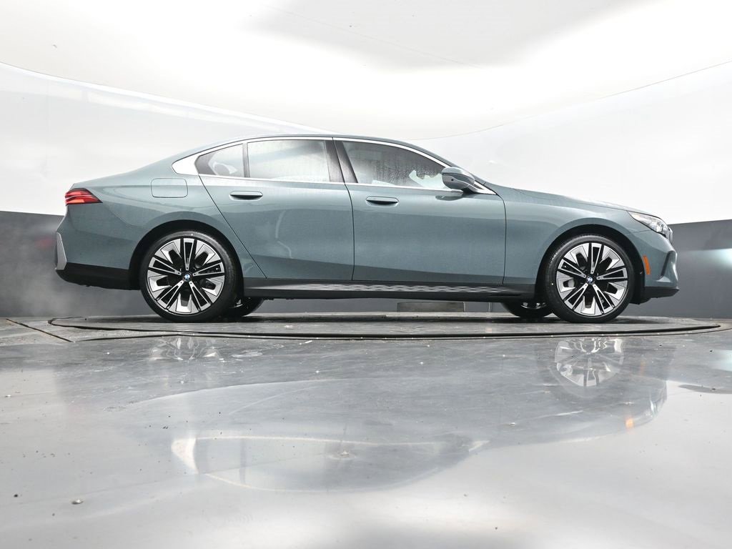New 2026 BMW 530i w/ Premium Package image 44