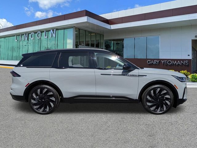 New 2026 Lincoln Nautilus Reserve w/ Jet Appearance Package image 3