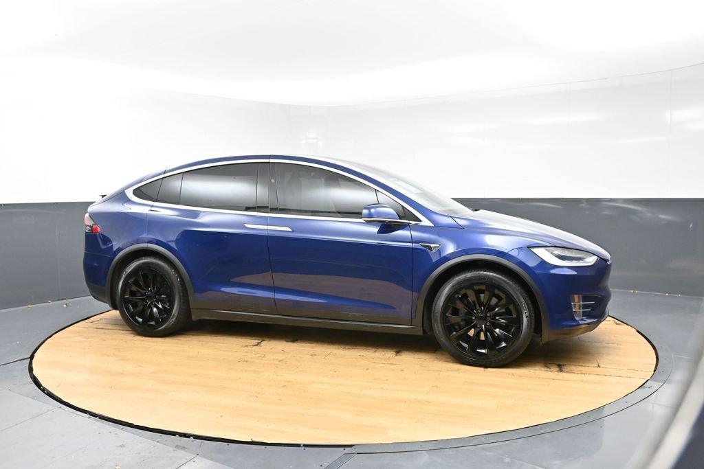 Used 2017 Tesla Model X 90D image 13