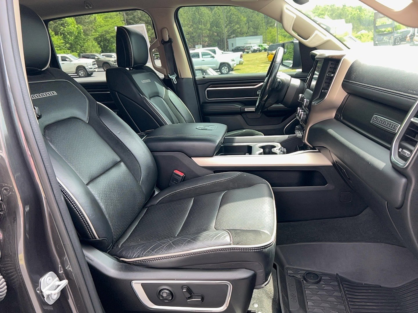 Used 2021 RAM 1500 Laramie AWD/4WD image 26