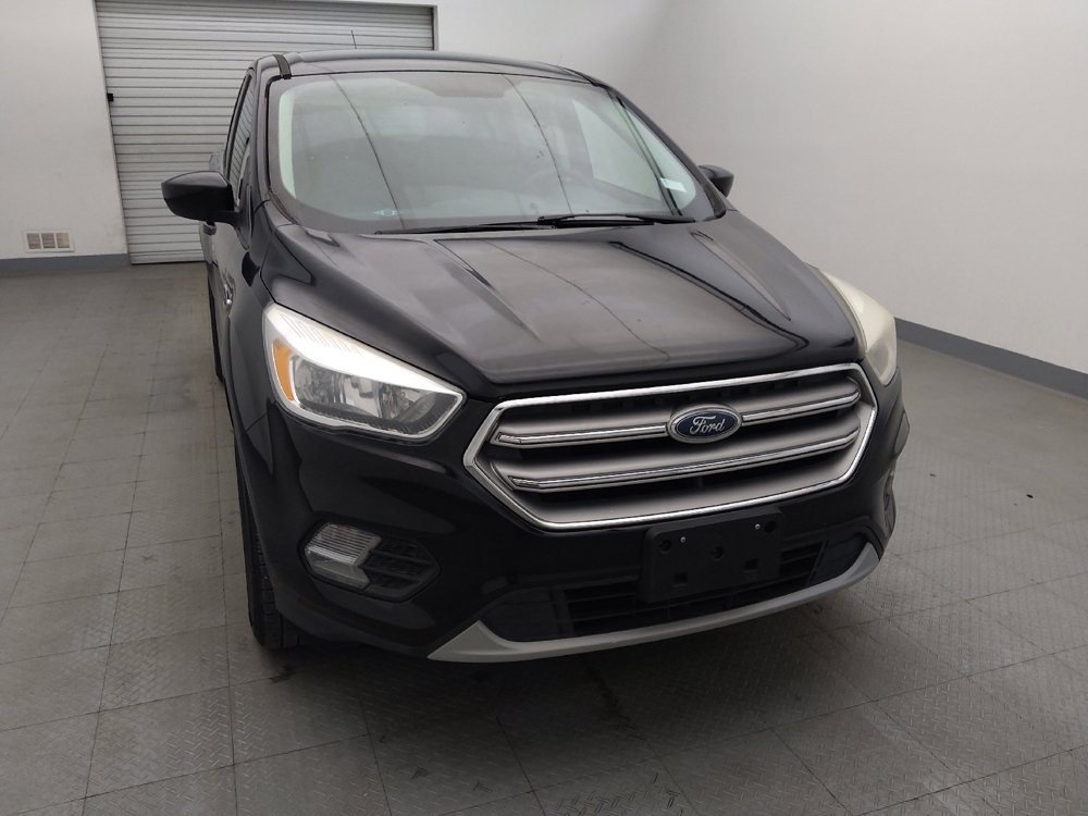 Used 2017 Ford Escape SE image 14