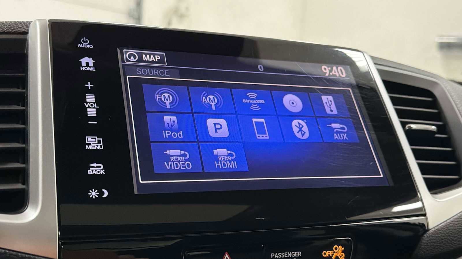 Used 2017 Honda Pilot Elite image 18