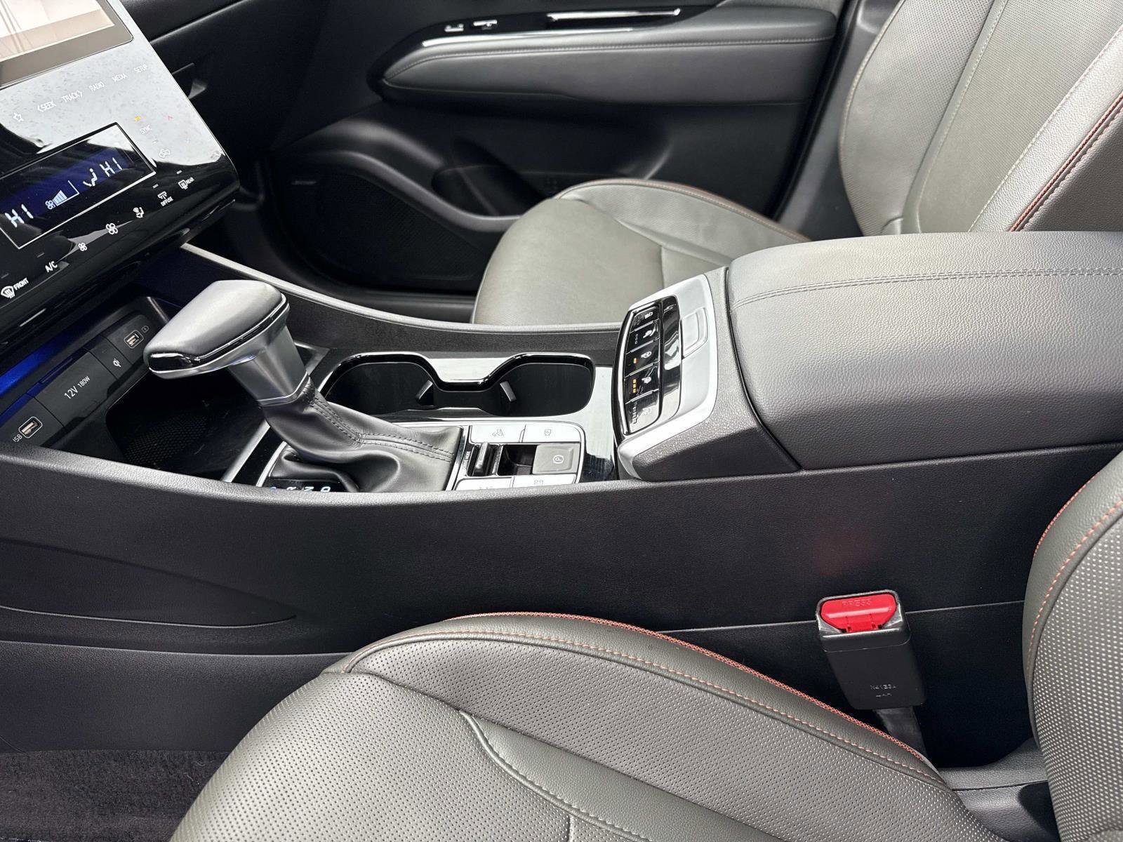 Used 2022 Hyundai Santa Cruz Limited image 15