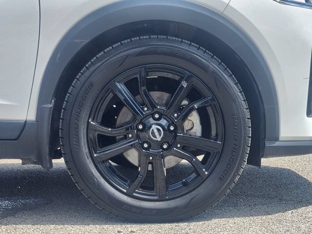 Used 2023 Nissan Kicks SV w/ Interior Electronics Package FWD image 10