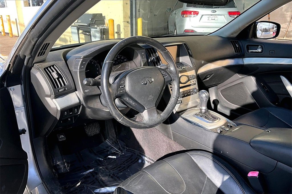 Used 2012 INFINITI G37 Sport w/ Premium Pkg image 16