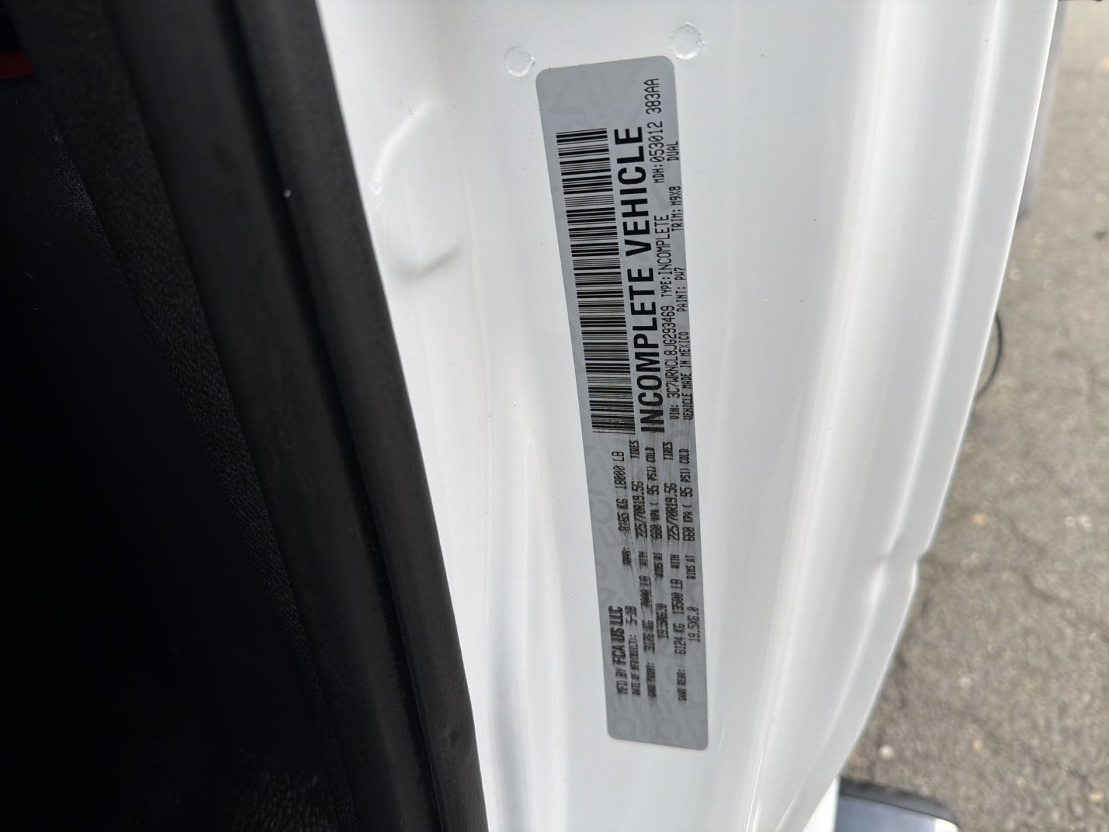 Used 2018 RAM 5500 SLT w/ Quick Order Package 29G SLT image 26