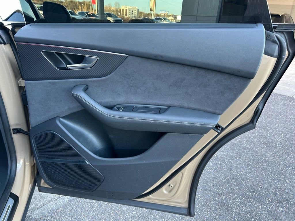 Used 2024 Audi SQ8 Prestige image 53