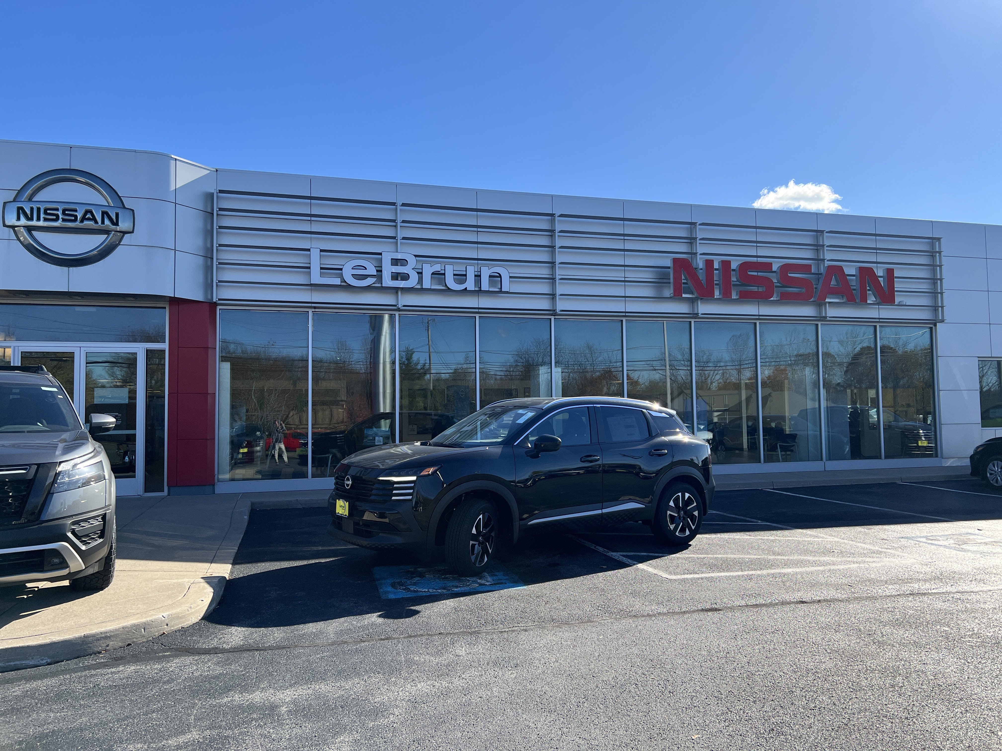 New 2025 Nissan Kicks SV w/ SV Premium Package image 1