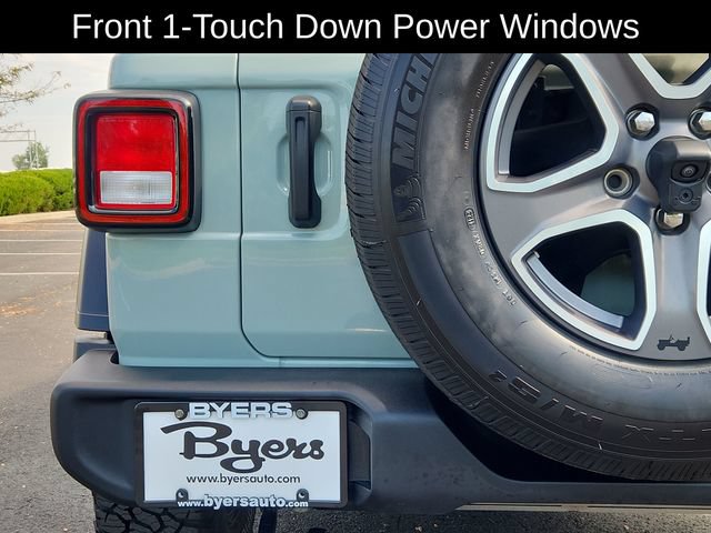 Used 2023 Jeep Wrangler Sport AWD/4WD image 15