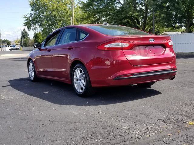 Used 2014 Ford Fusion SE image 8
