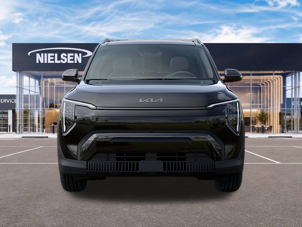 New 2027 Kia EV3 Land AWD/4WD image 2