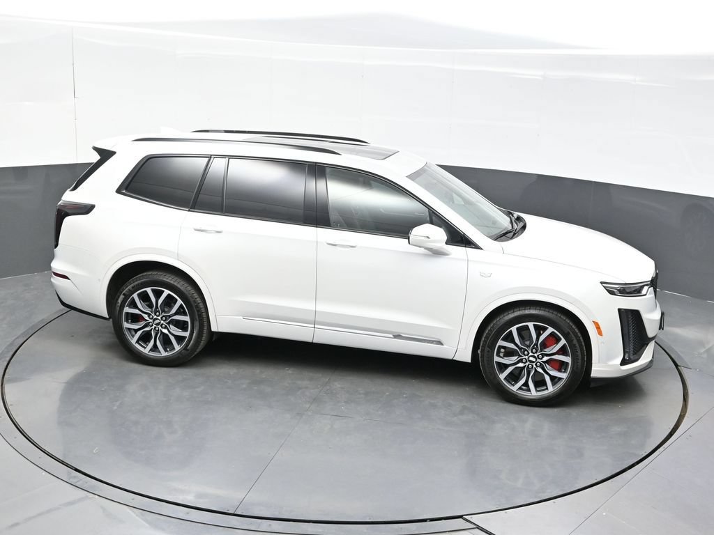 Certified 2025 Cadillac XT6 Sport w/ Platinum Package AWD/4WD image 38
