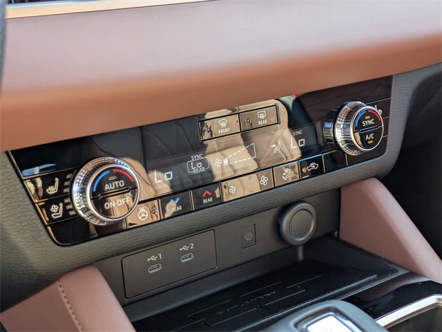 New 2025 Mitsubishi Outlander SEL image 23
