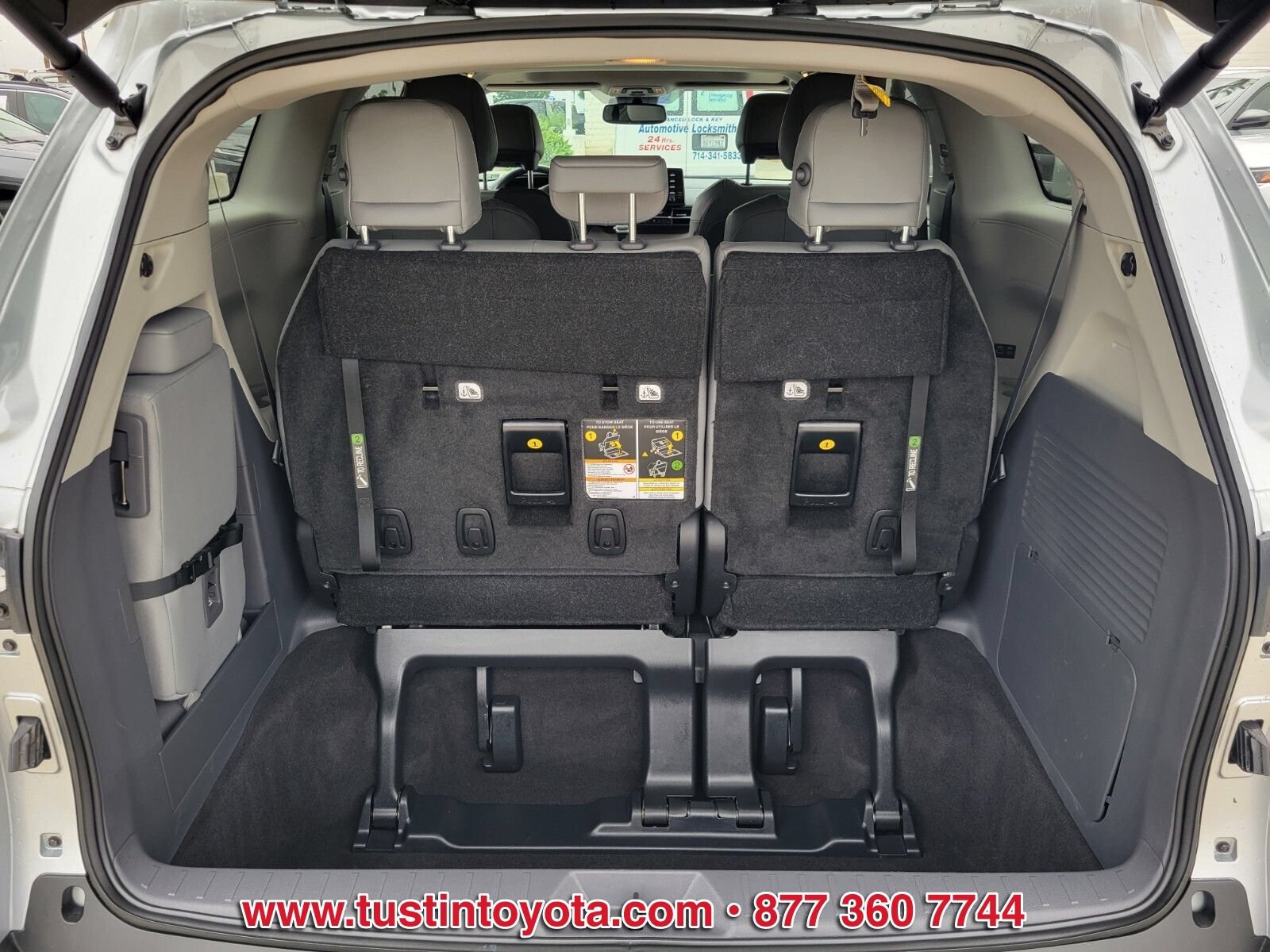 Certified 2023 Toyota Sienna XLE FWD image 14