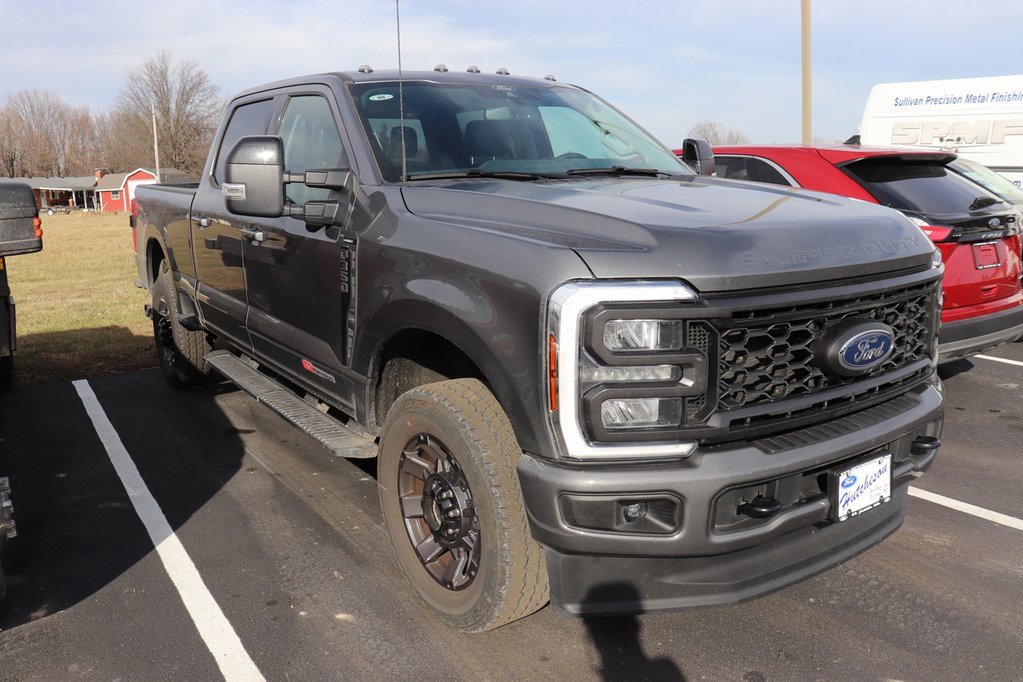 Used 2024 Ford F350 Lariat w/ Sport Appearance Package image 3