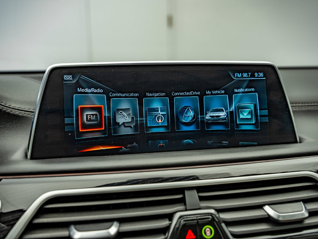 Used 2016 BMW 740i RWD image 27