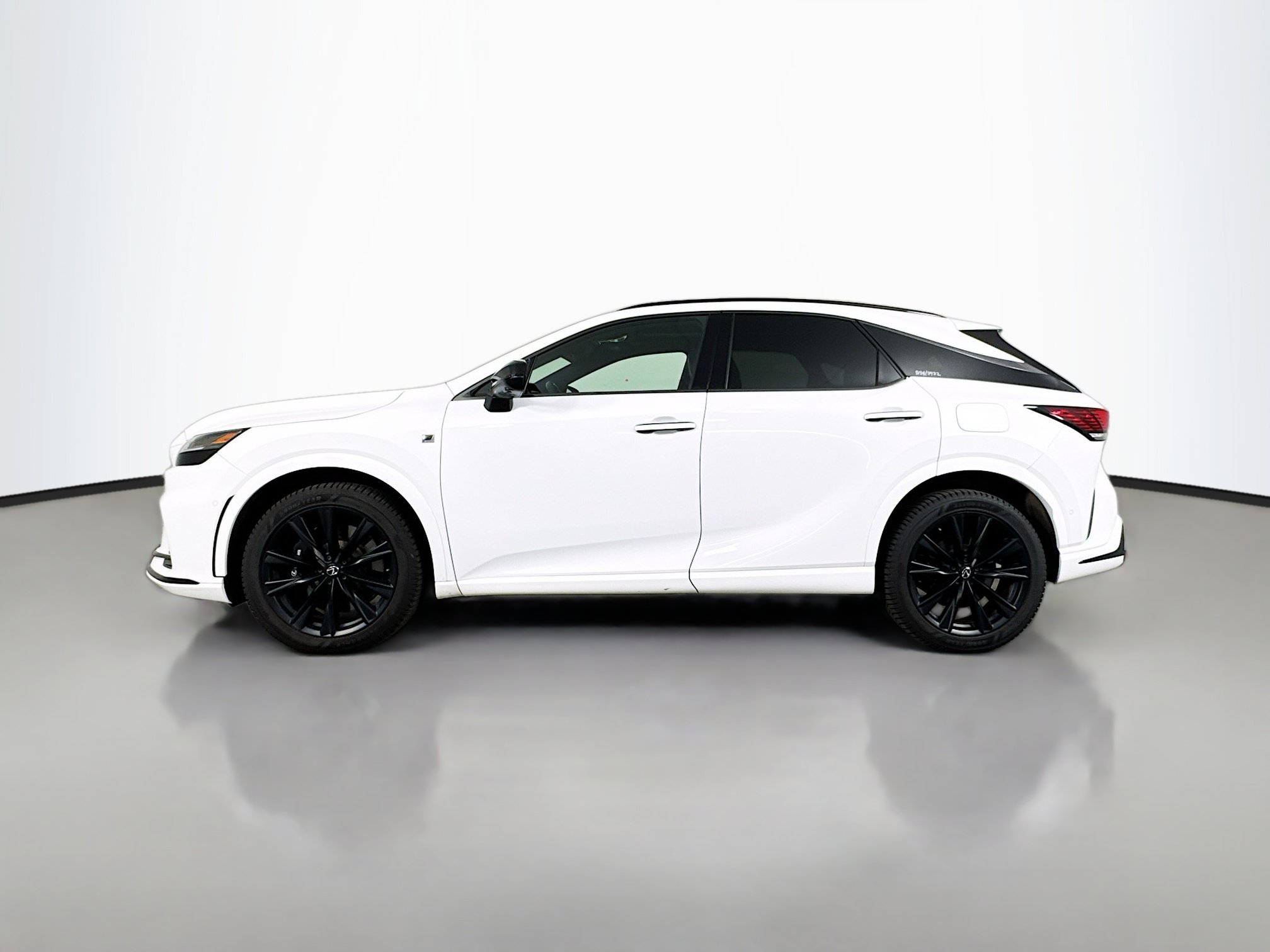 Used 2023 Lexus RX 500h F Sport w/ Accessory Package (2T) AWD/4WD image 4