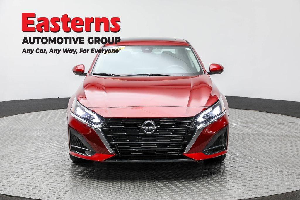 Used 2023 Nissan Altima 2.5 SL image 2