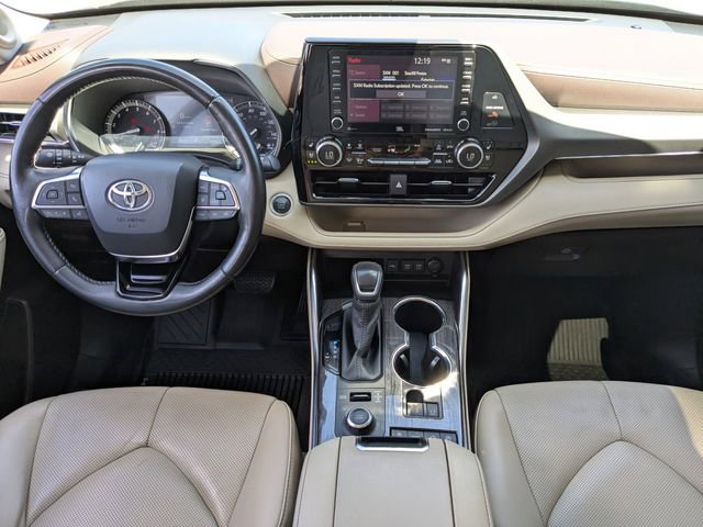 Used 2020 Toyota Highlander Limited image 14