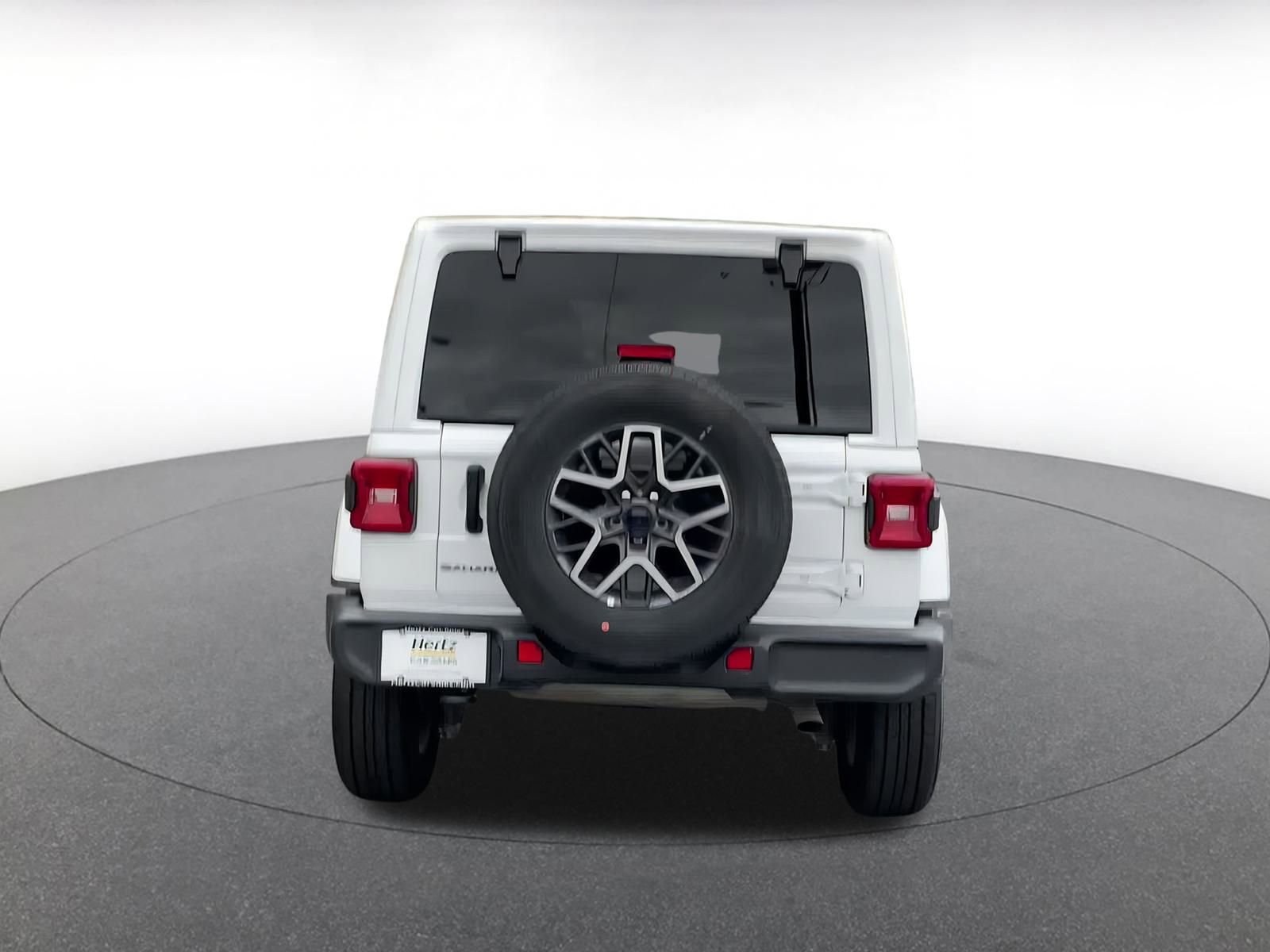 Used 2025 Jeep Wrangler Sahara image 12
