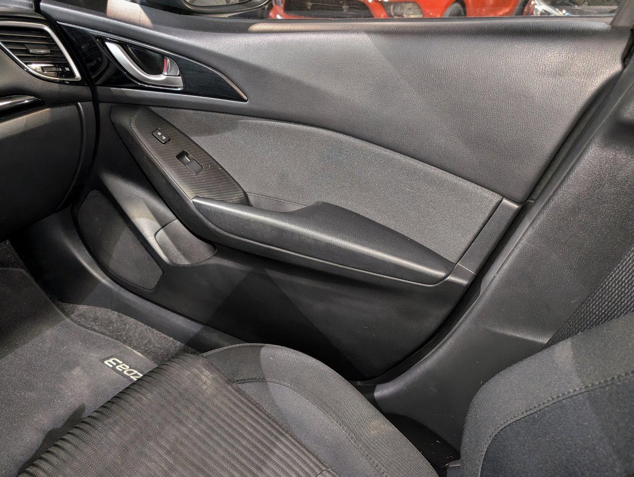 Used 2016 MAZDA MAZDA3 i Touring image 34