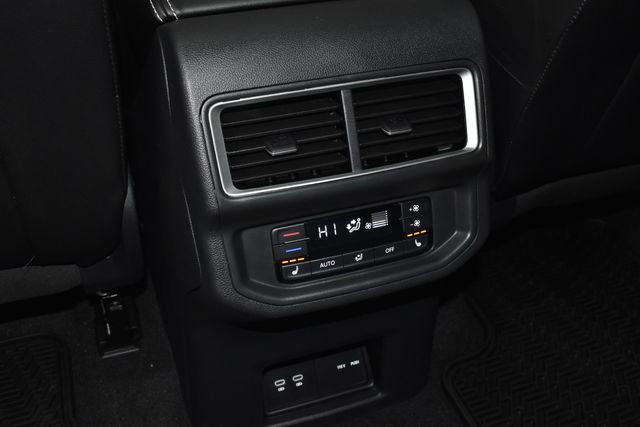 Used 2024 Volkswagen Atlas SEL Premium R-Line image 31