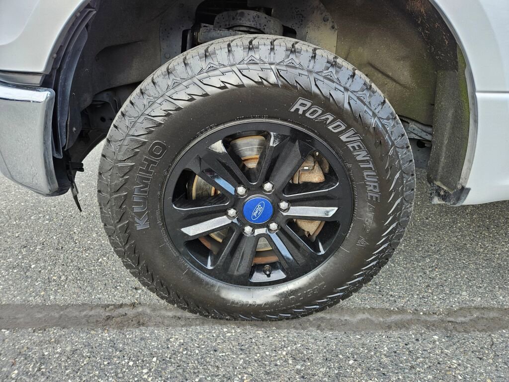 Used 2015 Ford F150 XLT image 8