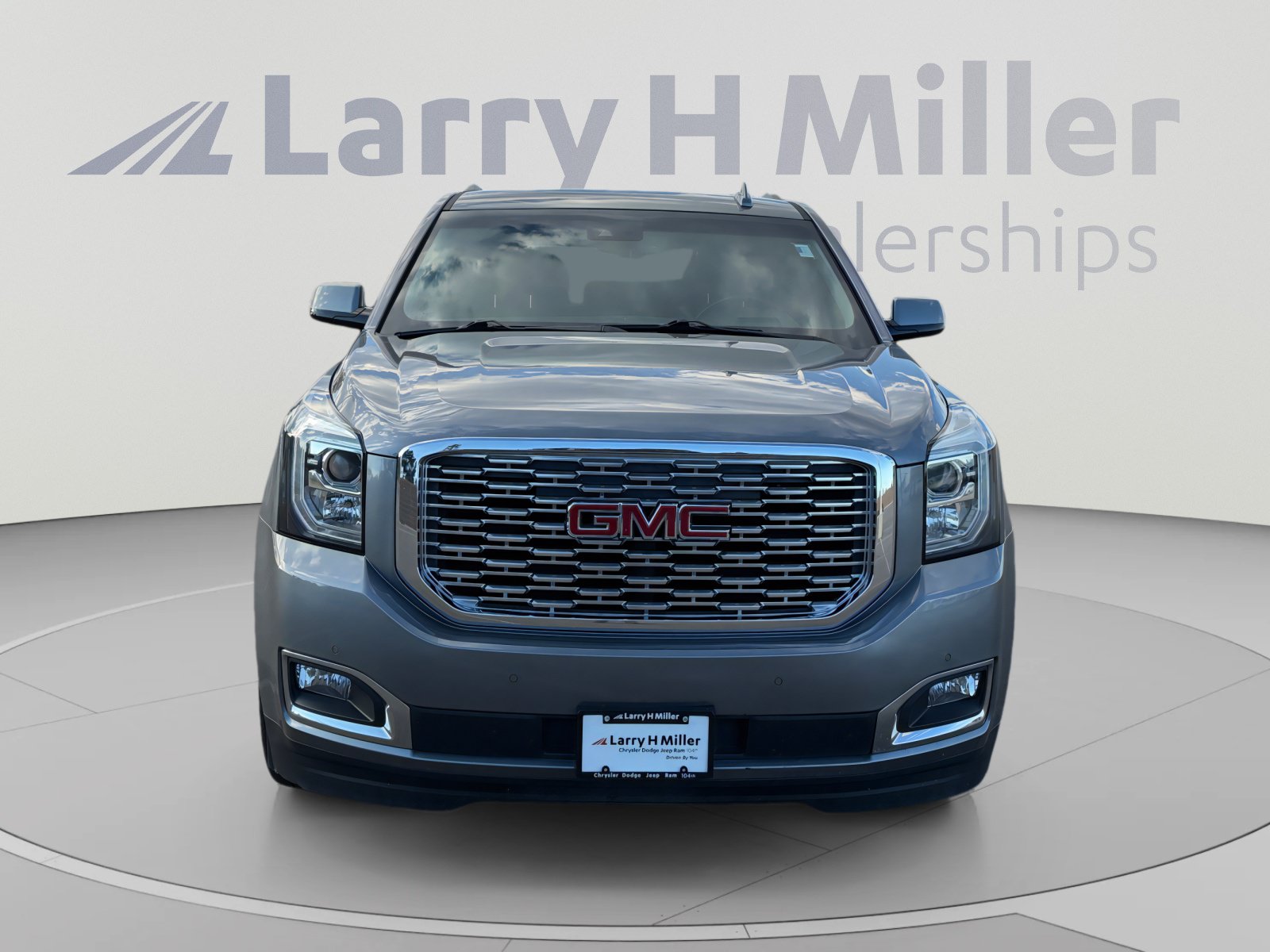Used 2019 GMC Yukon Denali w/ Denali Ultimate Package AWD/4WD image 9