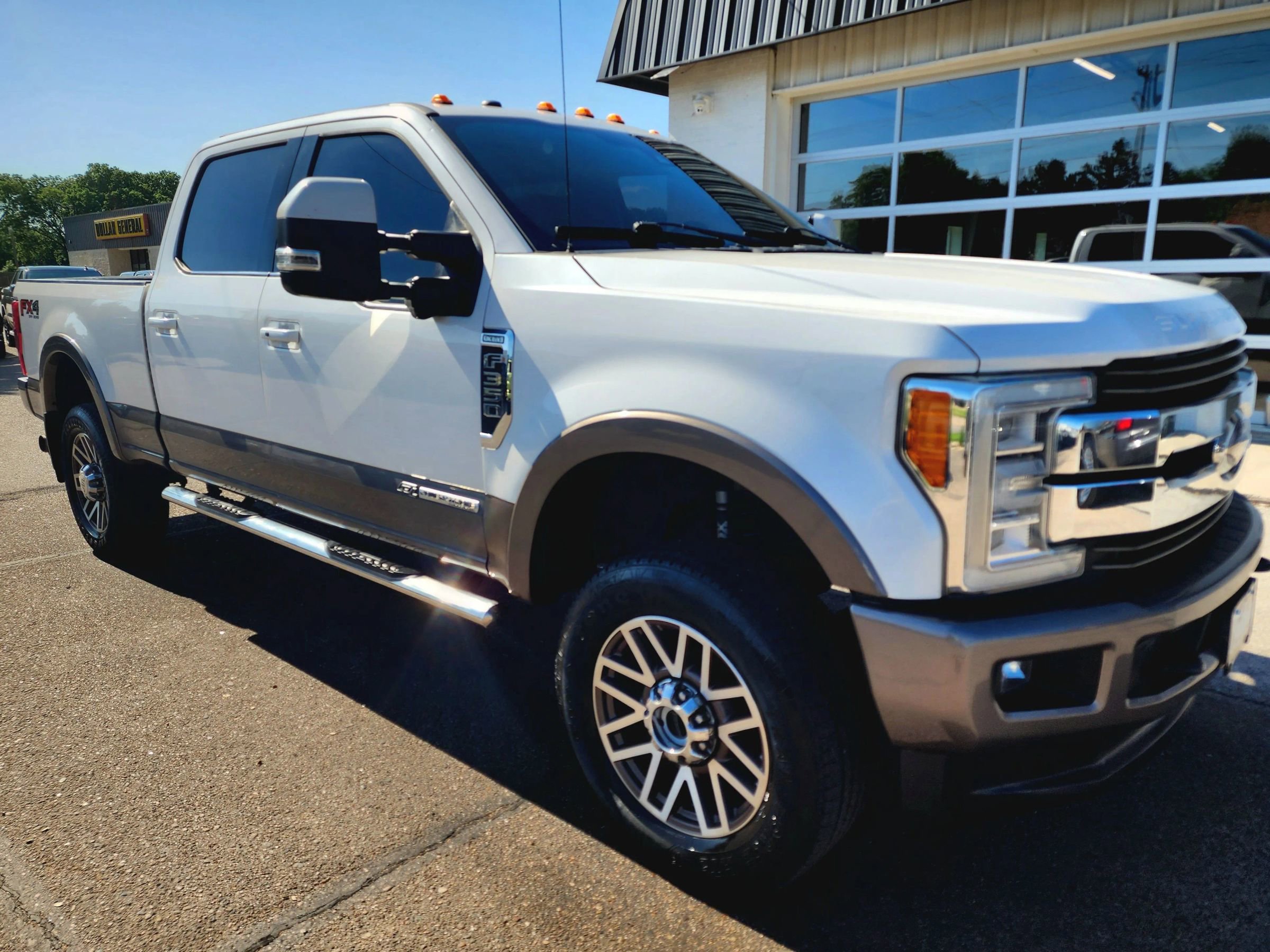 Used 2018 Ford F350 King Ranch w/ King Ranch Ultimate Package AWD/4WD image 2