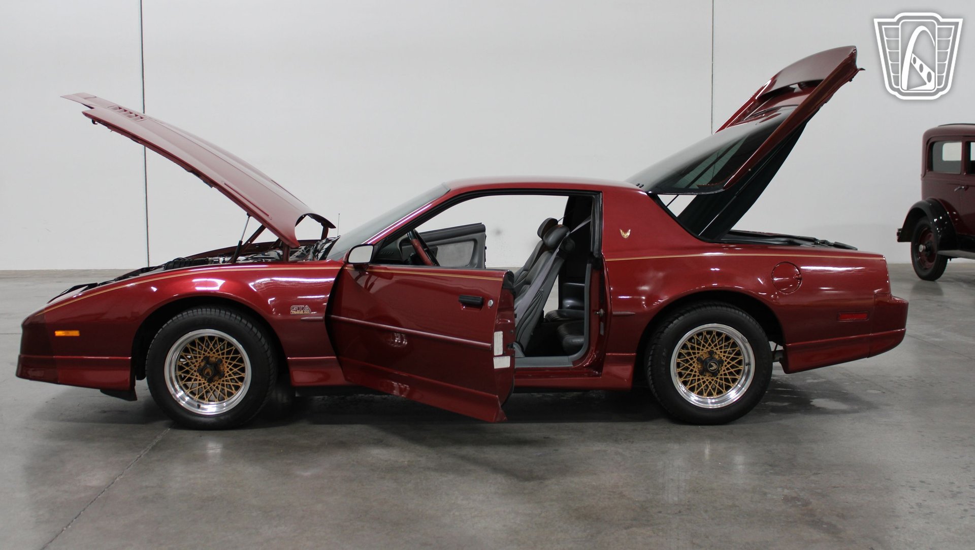Used 1989 Pontiac Firebird Trans Am RWD image 36