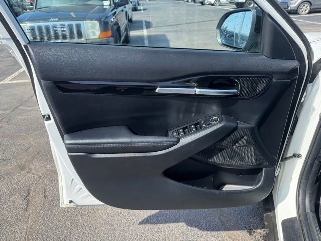 Used 2024 Kia Seltos X-Line image 13