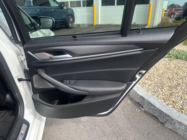 Used 2021 BMW M550i xDrive w/ Executive Package AWD/4WD image 13