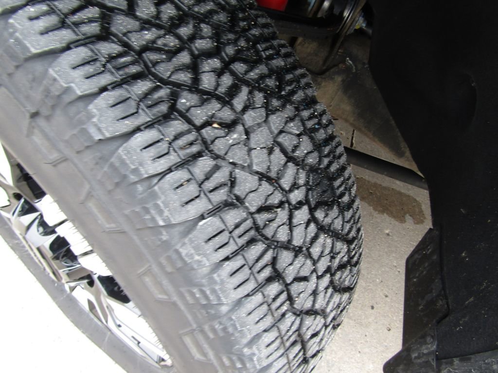 Used 2025 GMC Sierra 2500 Denali w/ Technology Package image 37