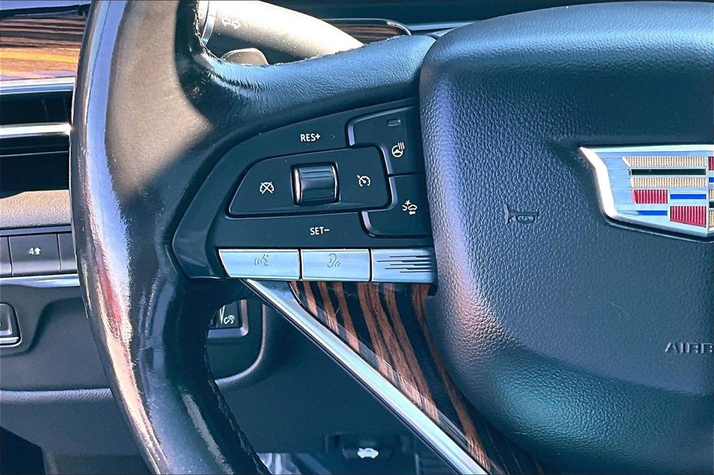 Used 2021 Cadillac Escalade Premium Luxury image 11