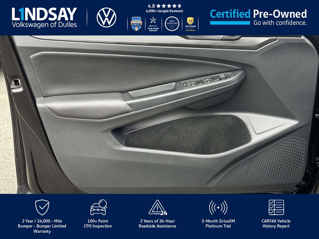 Used 2023 Volkswagen Golf R image 9