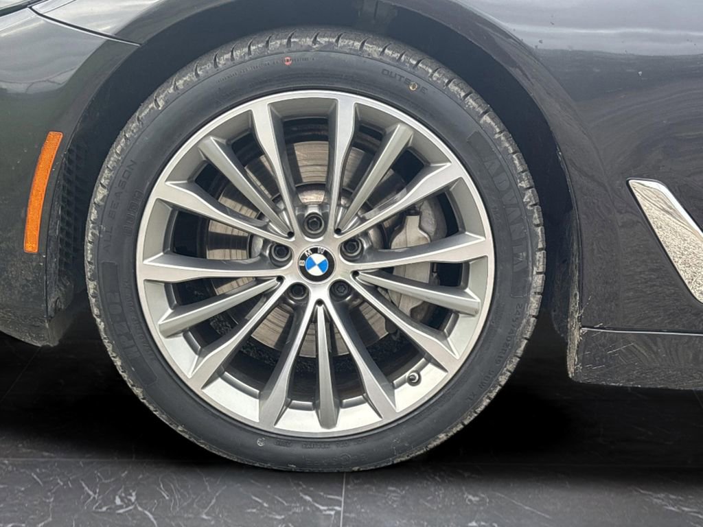 Used 2023 BMW 530i xDrive w/ Premium Package image 36