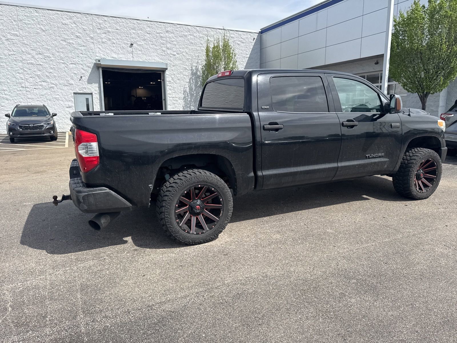 Used 2014 Toyota Tundra SR5 w/ TRD Off Road Package AWD/4WD image 21