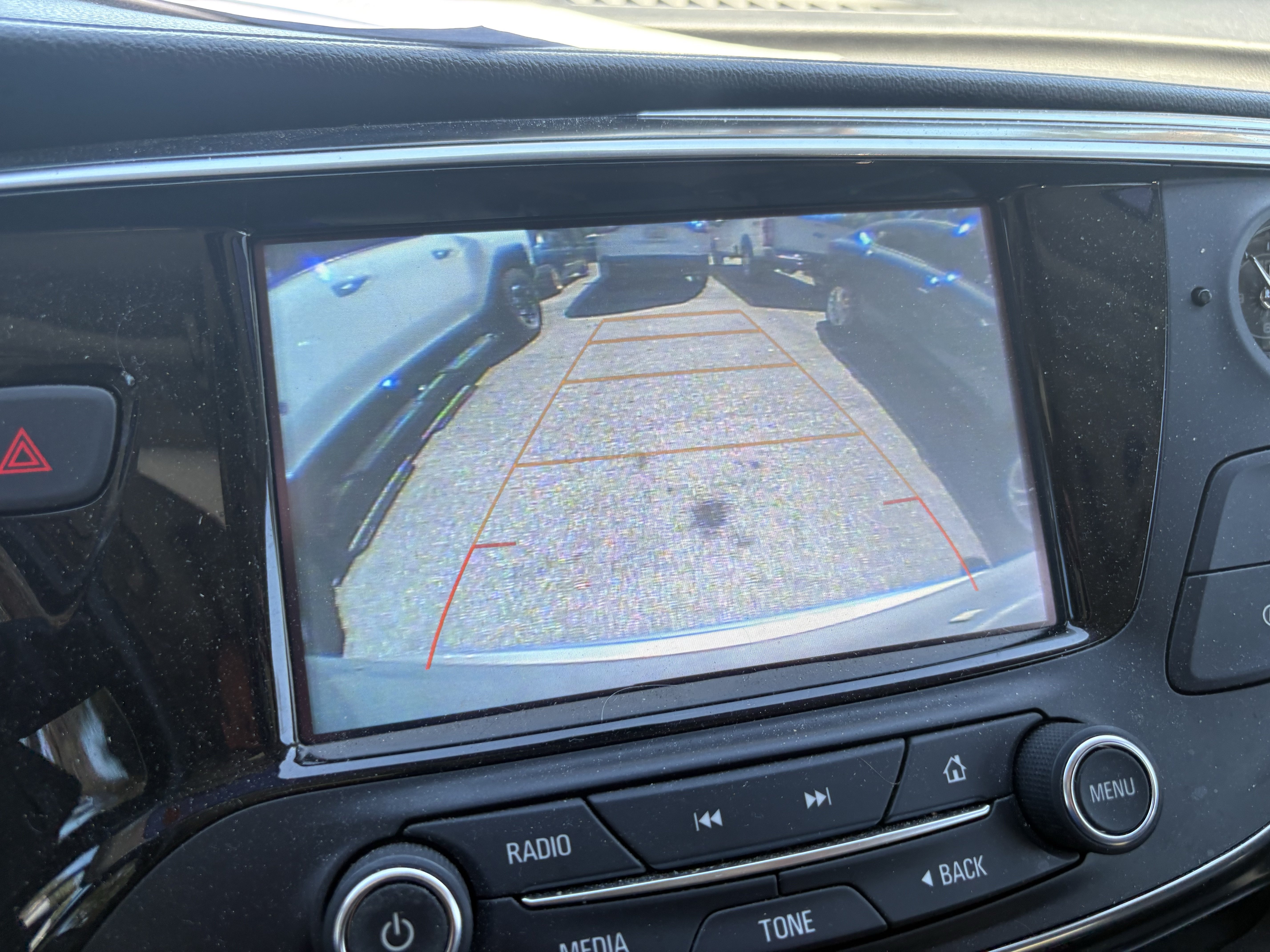 Used 2019 Buick Envision Essence FWD image 11