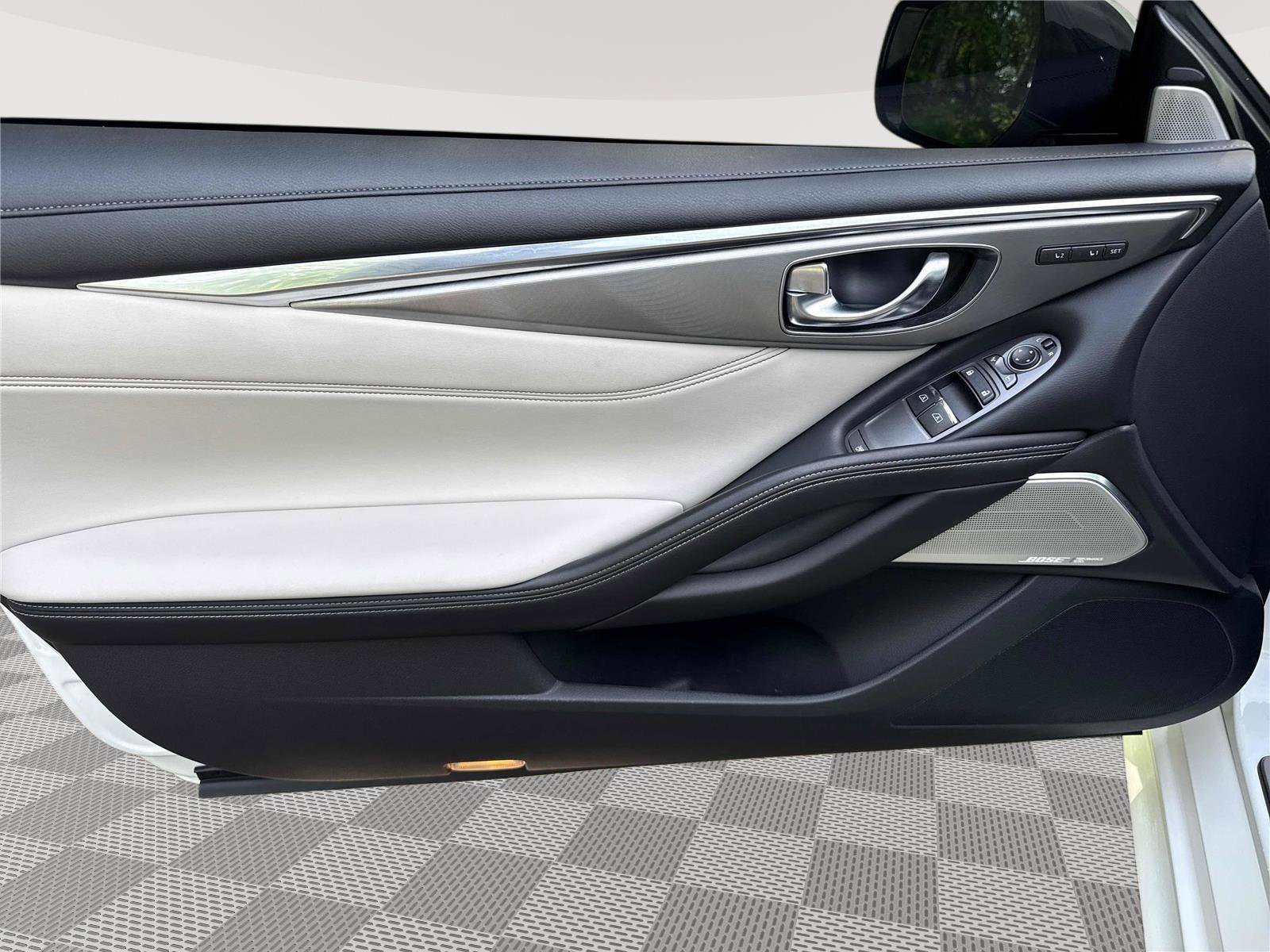 Used 2022 INFINITI Q60 3.0t Luxe w/ Essential Package image 10