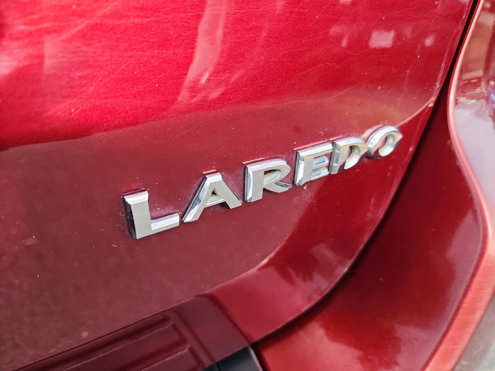 Used 2019 Jeep Grand Cherokee Laredo w/ 18" Wheel & 8.4" Radio Group image 24