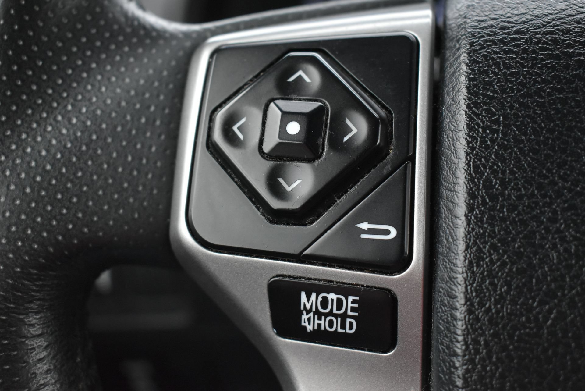 Used 2018 Toyota 4Runner SR5 Premium AWD/4WD image 21