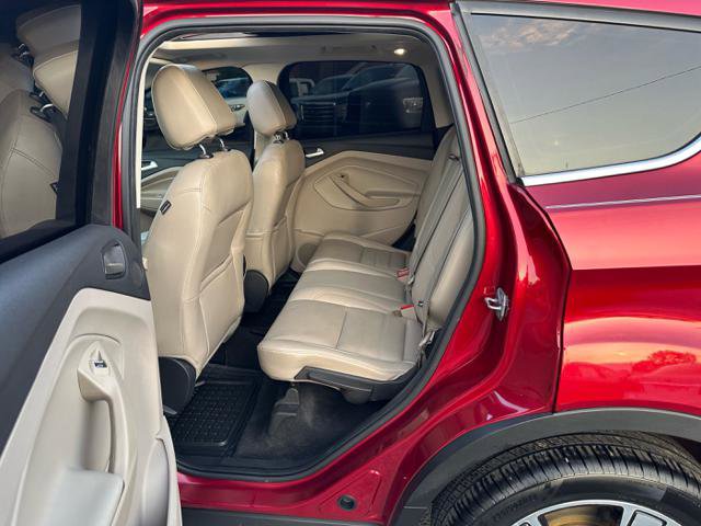 Used 2017 Ford Escape SE w/ SE Leather Comfort Package image 12
