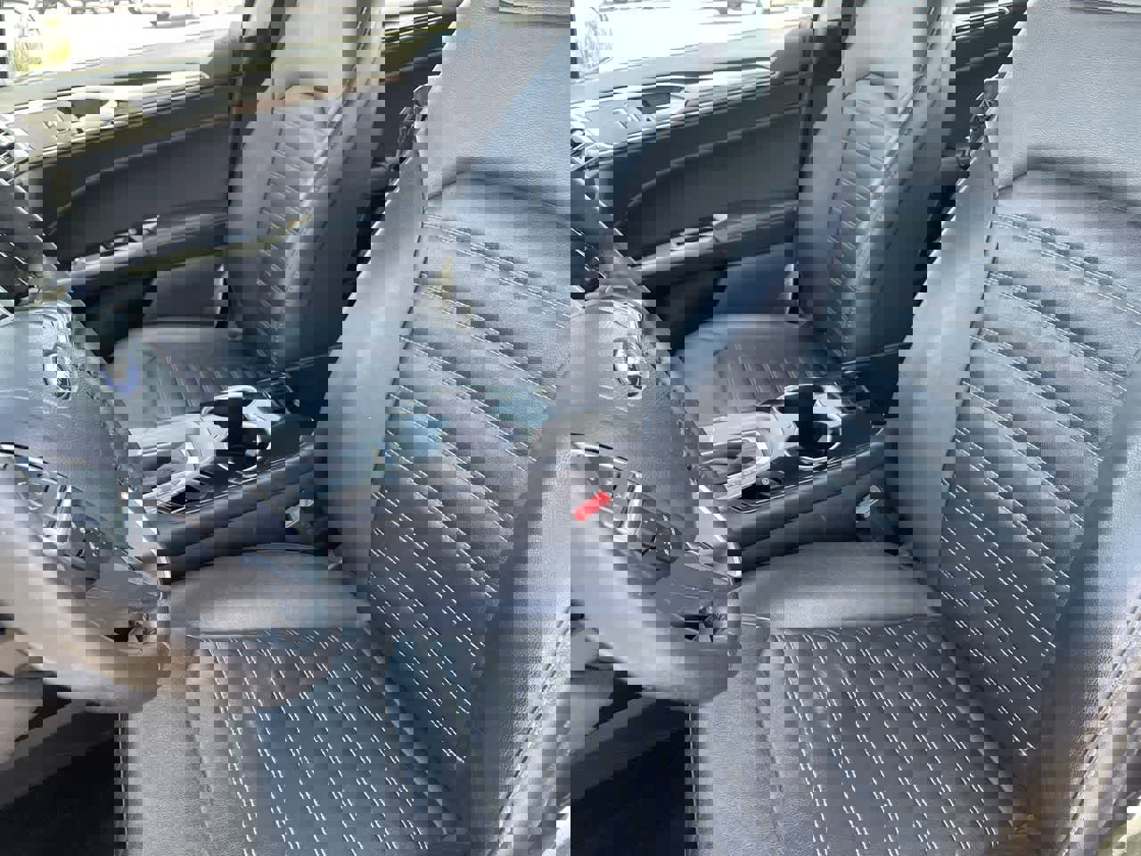 Used 2016 Ford Fusion SE w/ Equipment Group 202A image 12