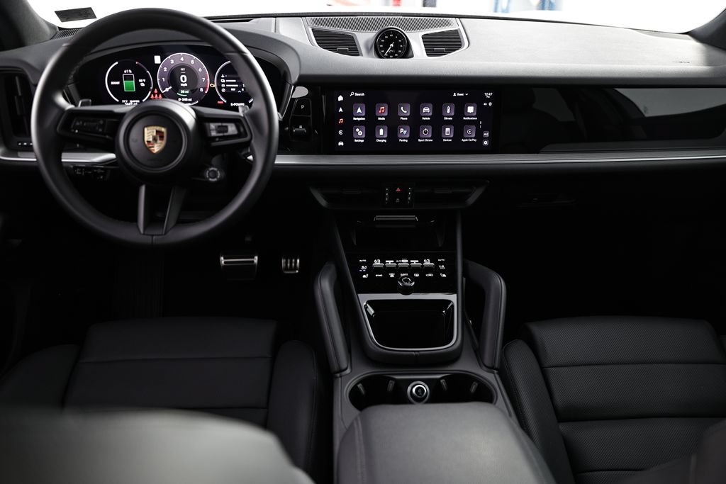 Certified 2025 Porsche Cayenne S AWD/4WD image 29
