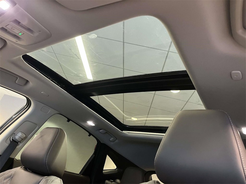 New 2026 Nissan Murano Platinum image 14