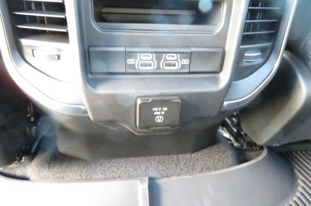 New 2026 RAM 1500 Big Horn AWD/4WD image 11