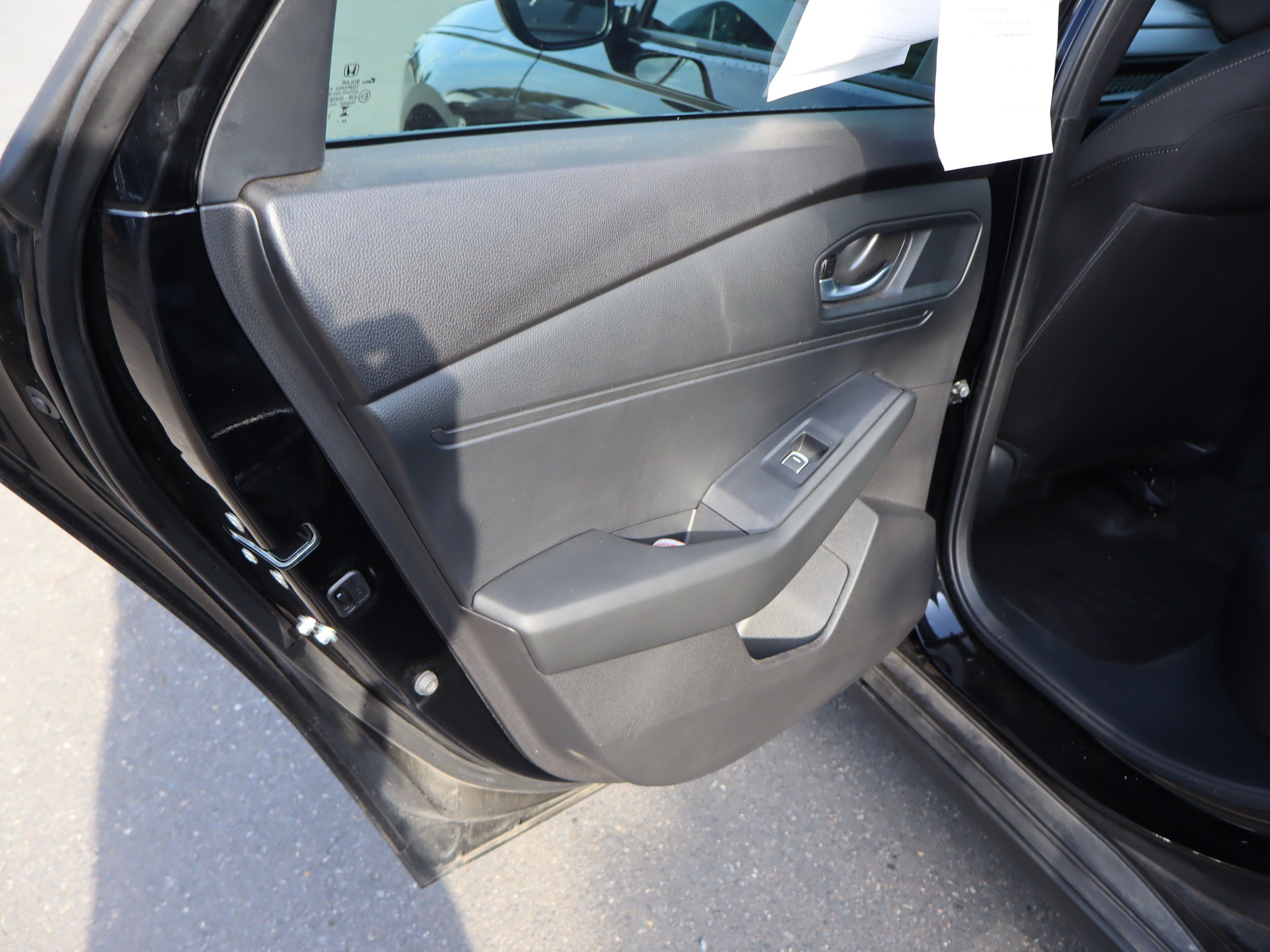 Used 2025 Honda Accord Sport image 30