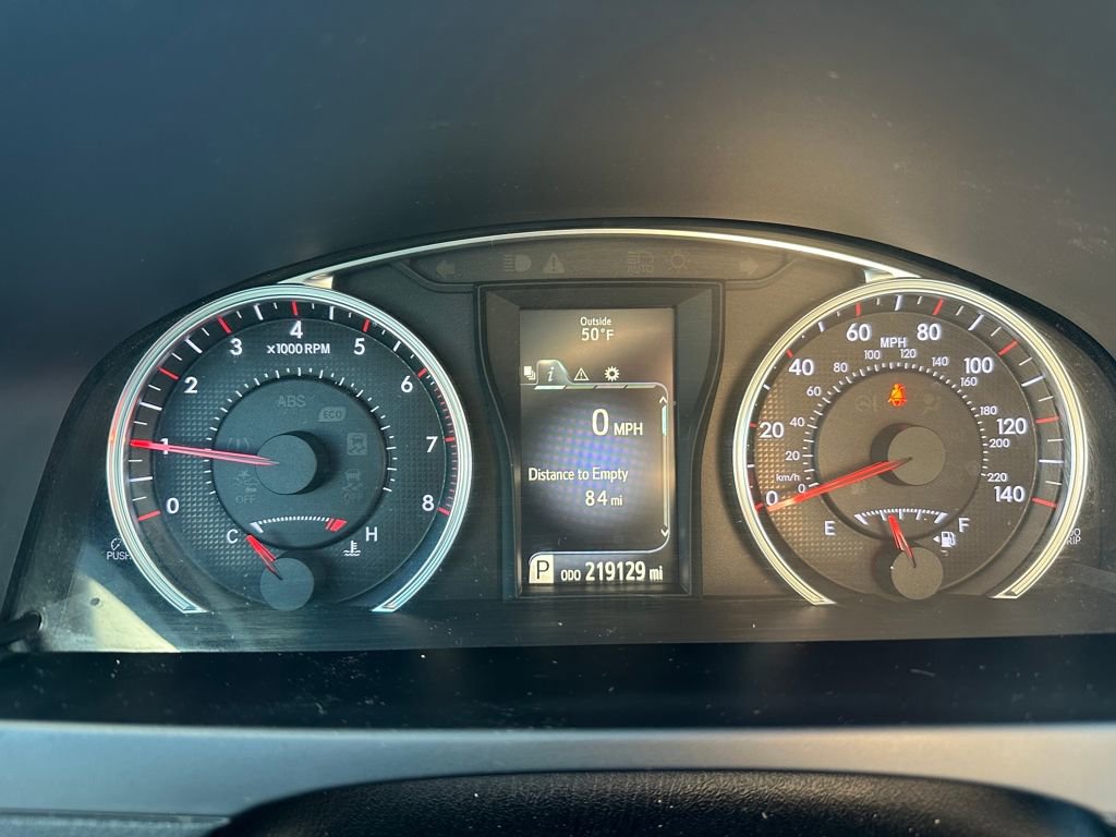 Used 2015 Toyota Camry SE image 11