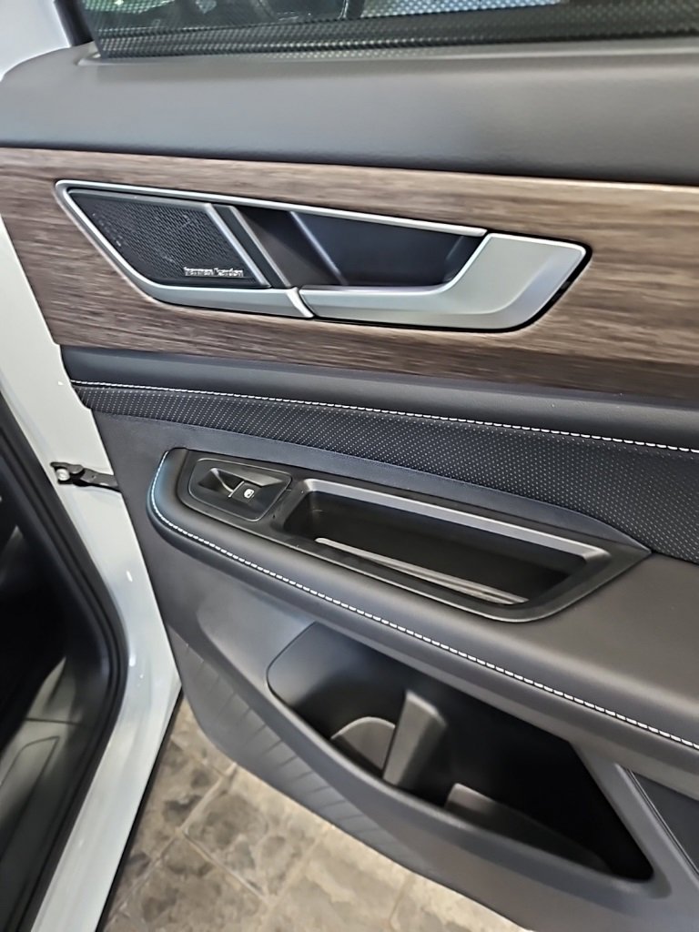 New 2026 Volkswagen Atlas SEL Premium R-Line image 16