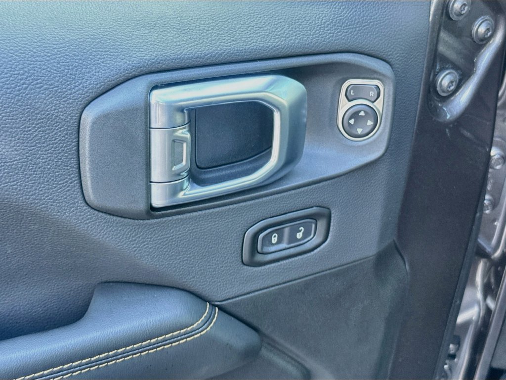 New 2027 Jeep Wrangler Unlimited Sahara AWD/4WD image 18